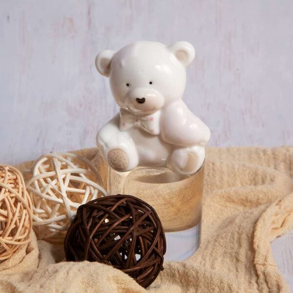 Decorative figurine - Bear with a heart