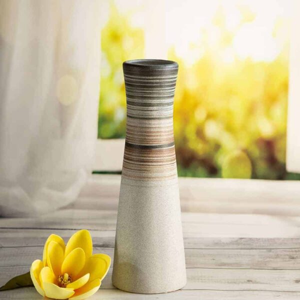 Ceramic vase from the series Illusion - L
