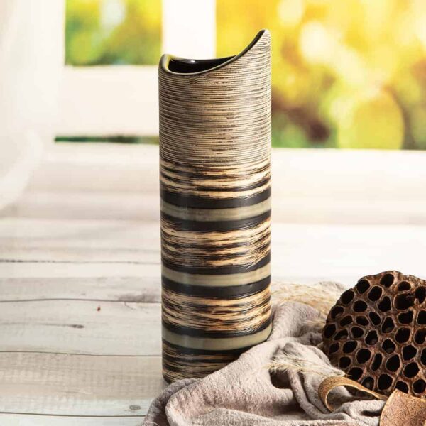 Ceramic vase from the Hannah series - 29 cm