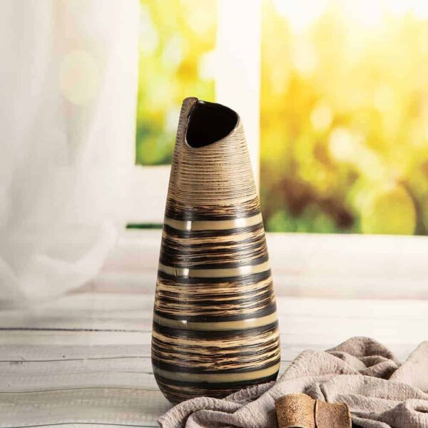 Ceramic vase from the Hannah series - 31 cm
