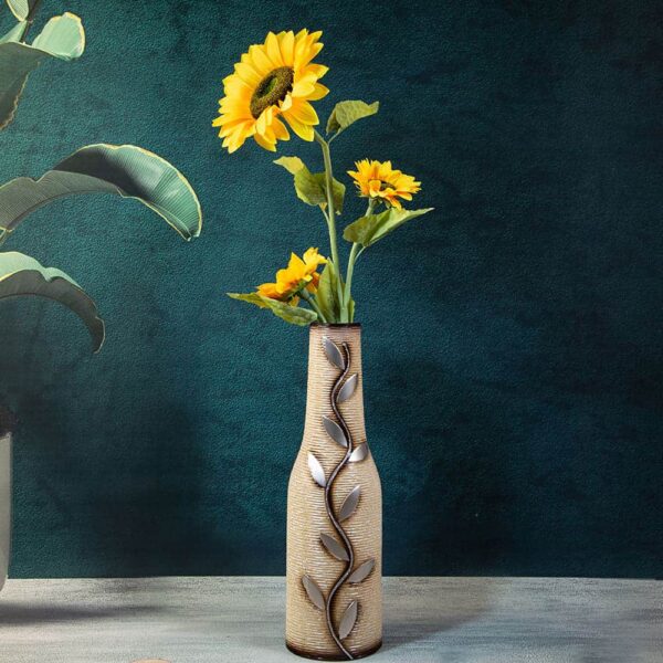 Ceramic vase - Silver leaves
