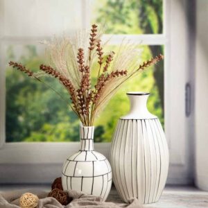 Ceramic vase from the White - XL series