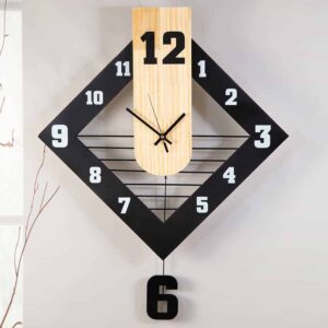 Wall clock with pendulum - Black and gold