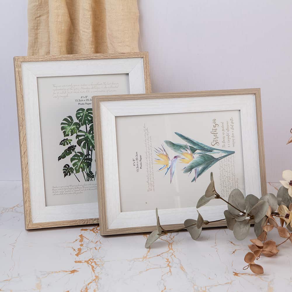 Photo frame from the Emotions in a Frame series - L