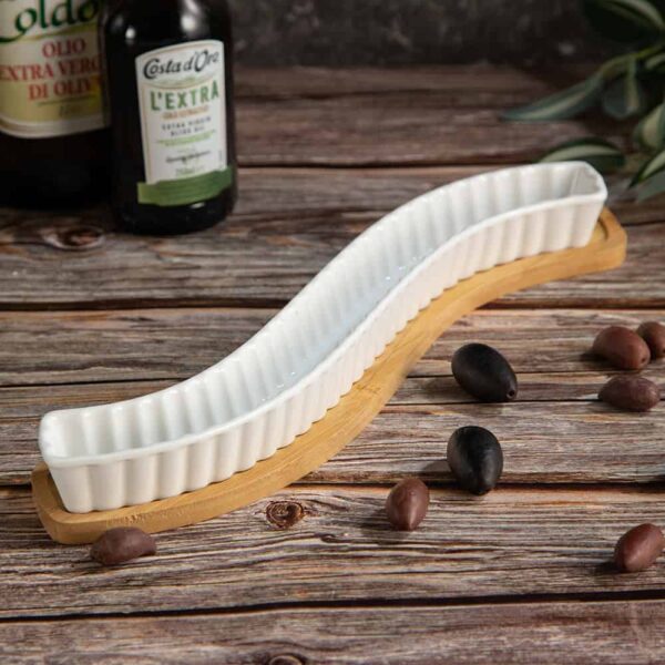Bamboo Wave Plate for Olives