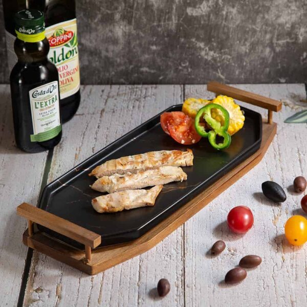 Platter with handles from the Black Marble series