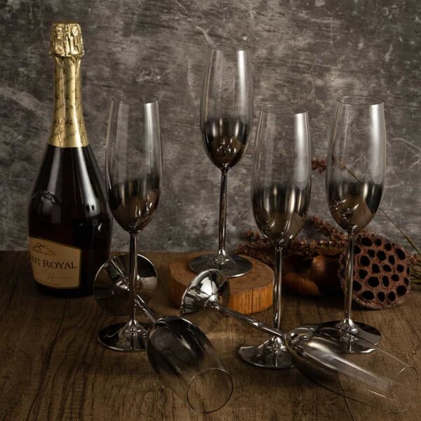 Champagne glasses from the Smoky series