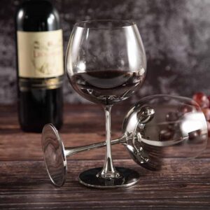 Red wine glasses from the Smoky series