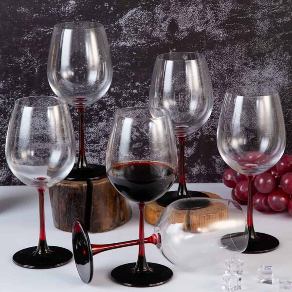 Red wine glasses from Red series