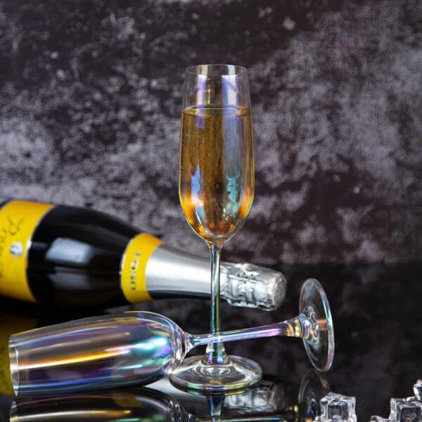 Champagne glasses from Pearl series