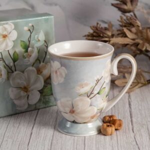 Gift mug from the Magnolia series