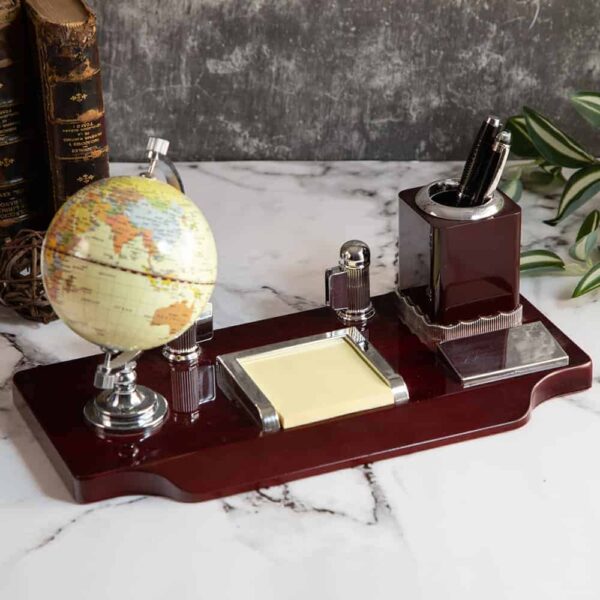 Luxury desk set