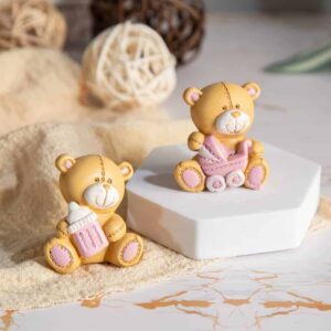 Decorative figurine - Girl bear