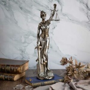 Decorative figurine middle Themis