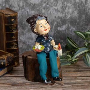 Decorative statuette - Grandma or Grandpa
