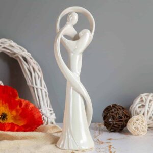Decorative figurine dance