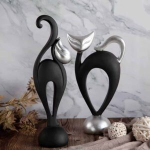 Decorative figurine - Cat in black with raised tail