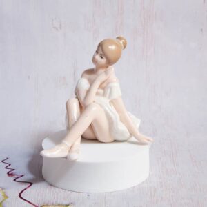 Decorative figurine - Ballerina 2