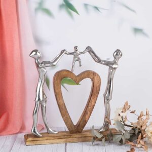 Decorative figurine: One Heart, Three Souls