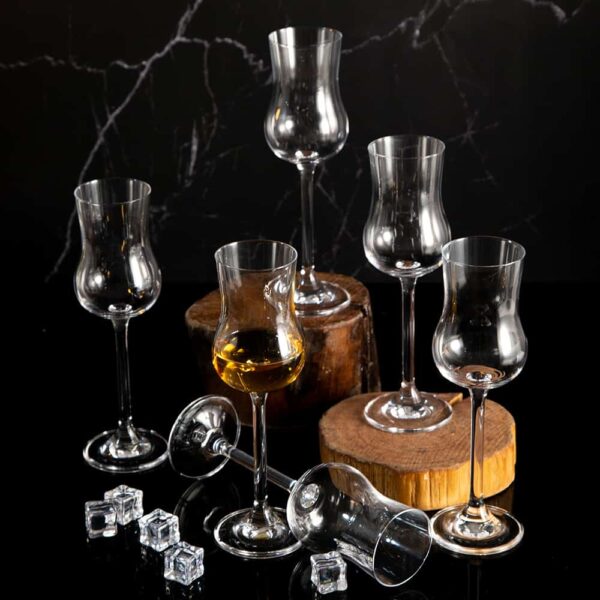 Liqueur glasses from Colibri series