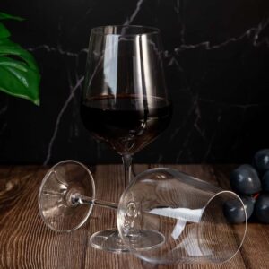 Red wine glasses from Strix series