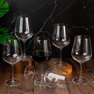 Red wine glasses from Strix series