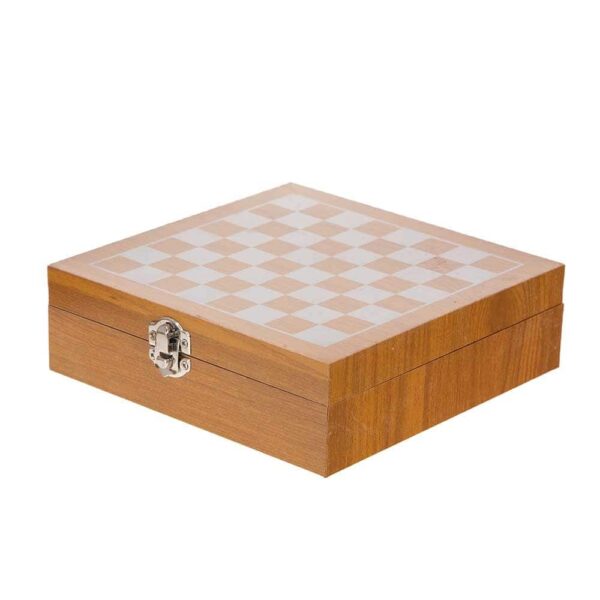 Wooden chess and flask - 1