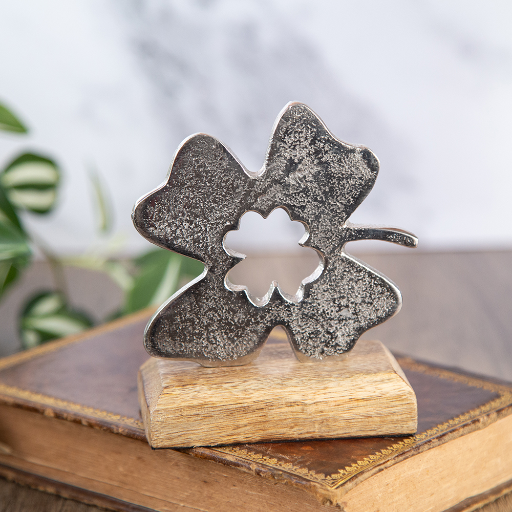 Decorative figurine - Clover
