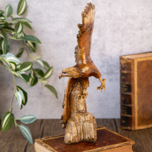 Decorative figurine eagle on a rock from the Animal Kingdom set
