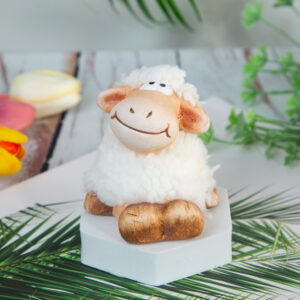 Decorative statue - Happy sheep