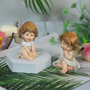 Decorative statue - Angel in white dress