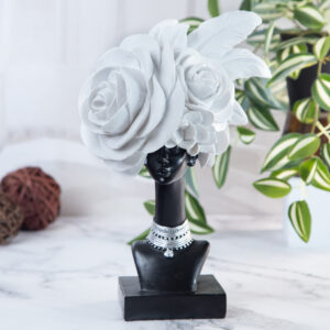 Decorative figurine - Hat