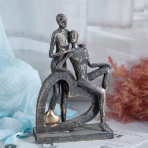 Decorative figurine - Embrace