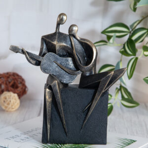 Decorative figurine - Romantic couple