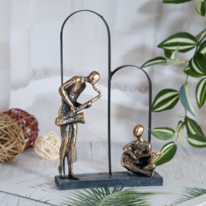 Wine rack - Hands with bottle